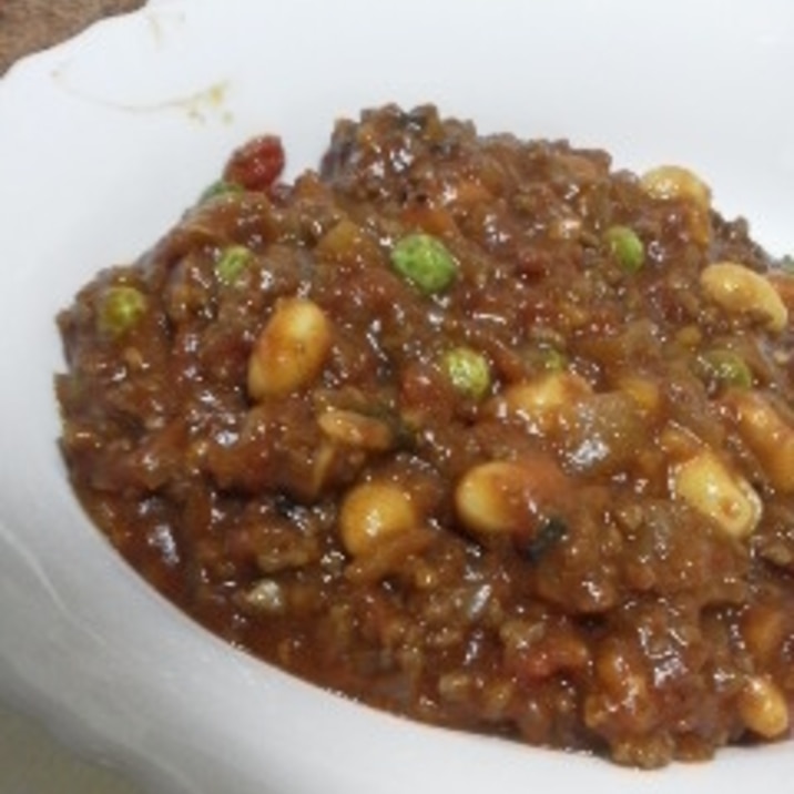 ひき肉とホールトマトのドライカレー。